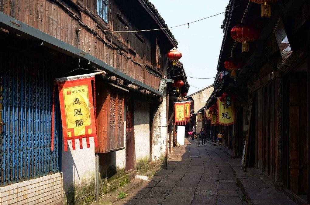 脸过敏为什么会肿?-分享交流你的声音